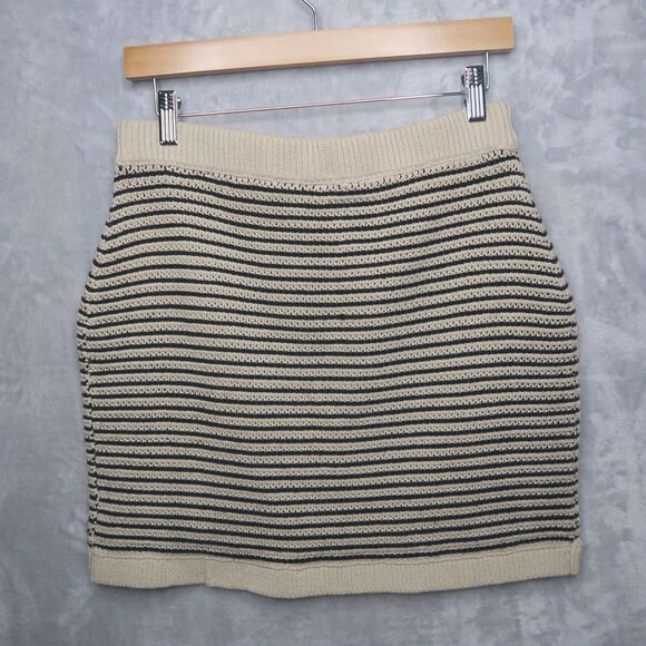 GAP NWT Striped Crochet Knit Mini Skirt Size S 100% Cotton Lined Neutral Tan - Picture 6 of 11